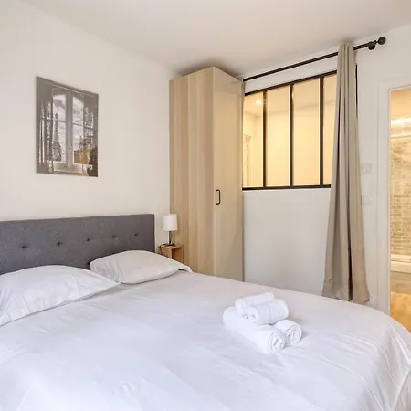 Branded New 4 Bdrs Flat - Huge Terrace - Prime Loc * Parigi
