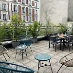 Branded New 4 Bdrs Flat - Huge Terrace - Prime Loc