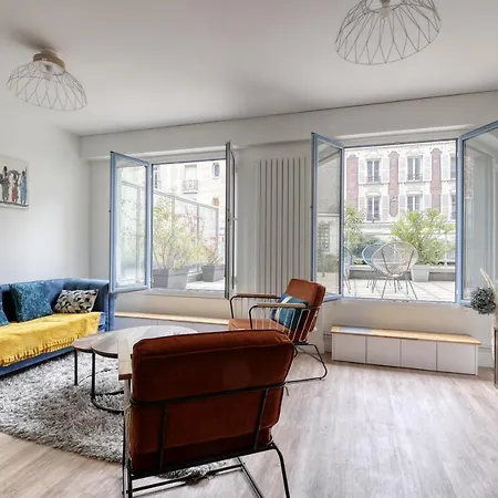 Branded New 4 Bdrs Flat - Huge Terrace - Prime Loc Paris