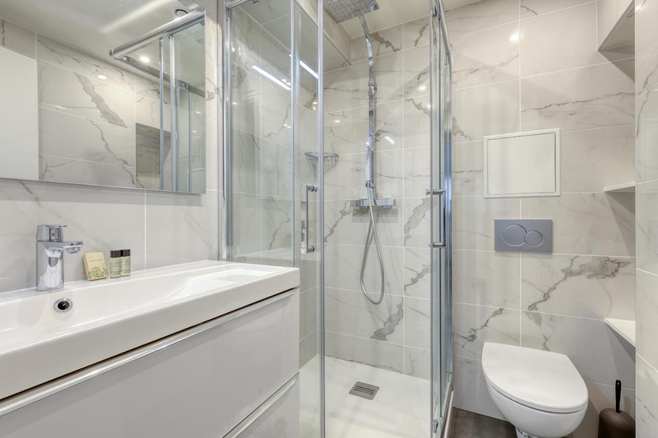 Apartment Branded New 4 Bdrs Flat - Huge Terrace - Prime Loc Paris